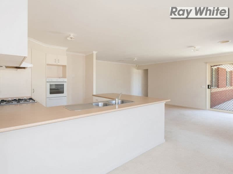 10 Lovely Meadows Court, ROSEBUD VIC 3939, Rosebud - Thumbnail 5