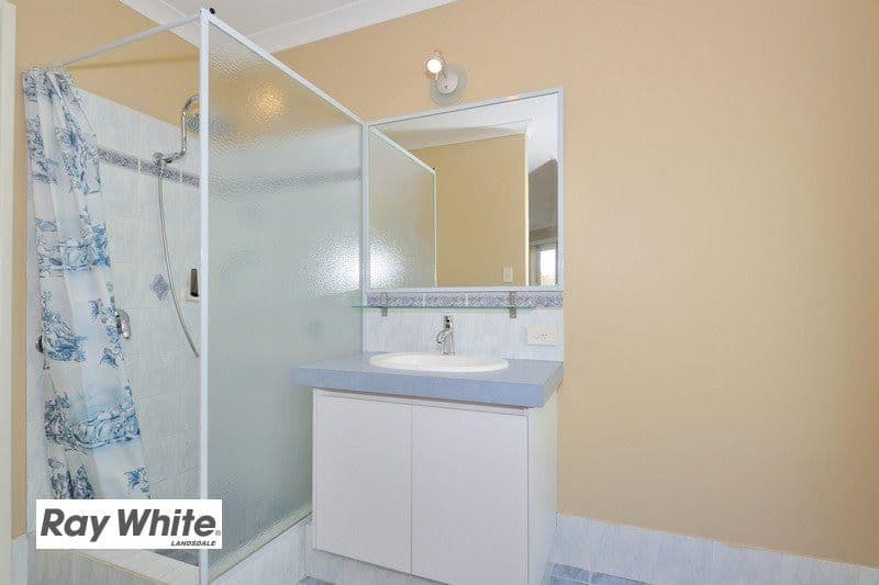 20 Firmstone Circle, Landsdale WA 6065, Landsdale - Thumbnail 5