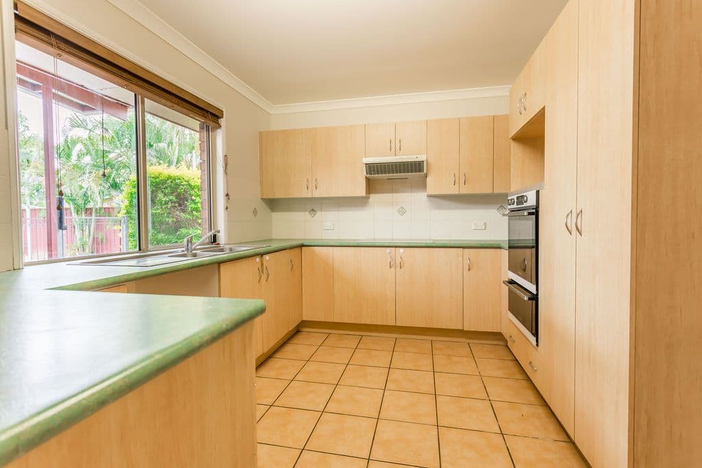4 Statesman Drive, Emerald QLD 4720, Emerald - Thumbnail 4