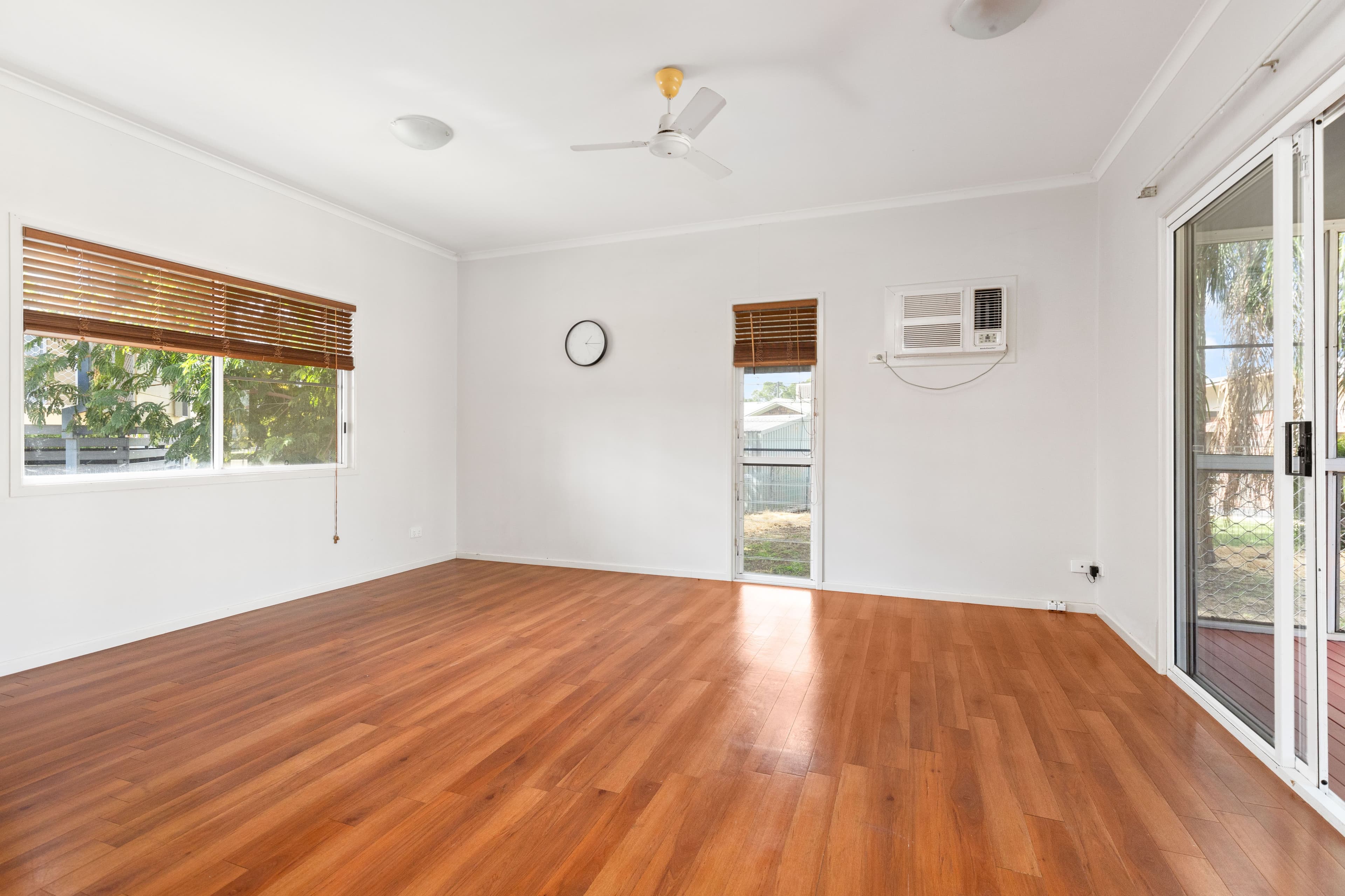 194 Borilla Street, Emerald QLD 4720, Emerald - Thumbnail 7