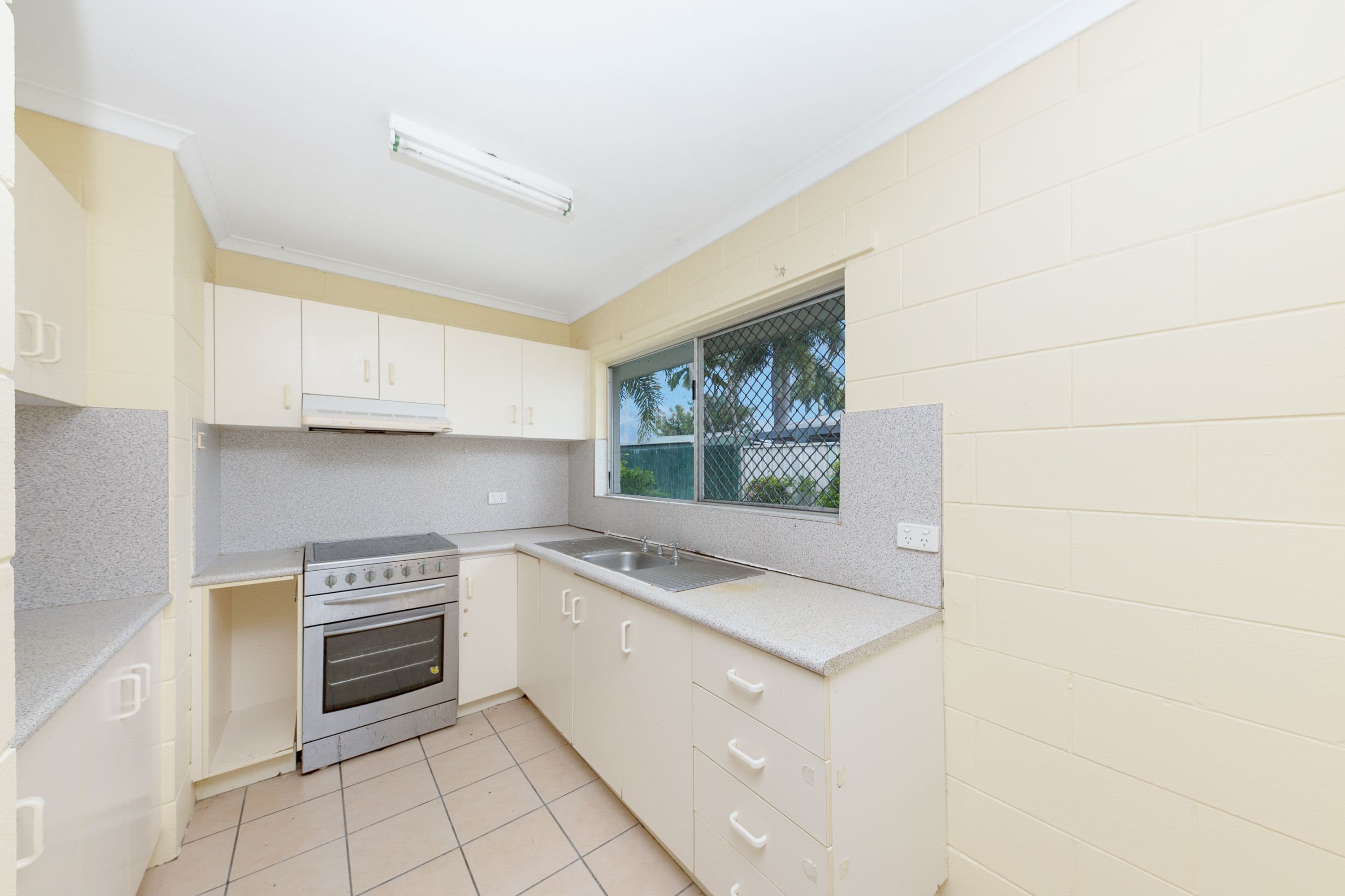18 Stephanie Street, Rasmussen QLD 4815, Rasmussen - Thumbnail 3
