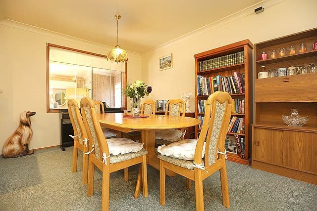 42 Marden Street, GEORGES HALL NSW 2198, Georges Hall - Thumbnail 4