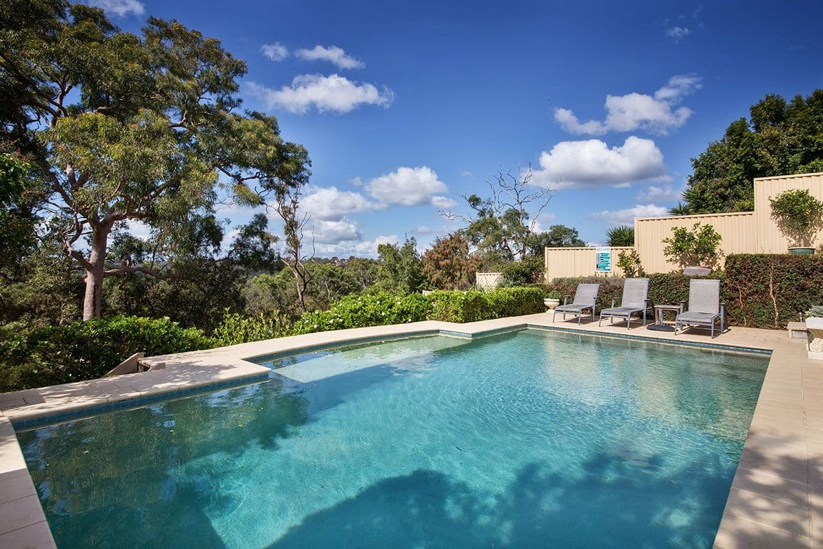 4 Doyle Street, Barden Ridge - Image 1