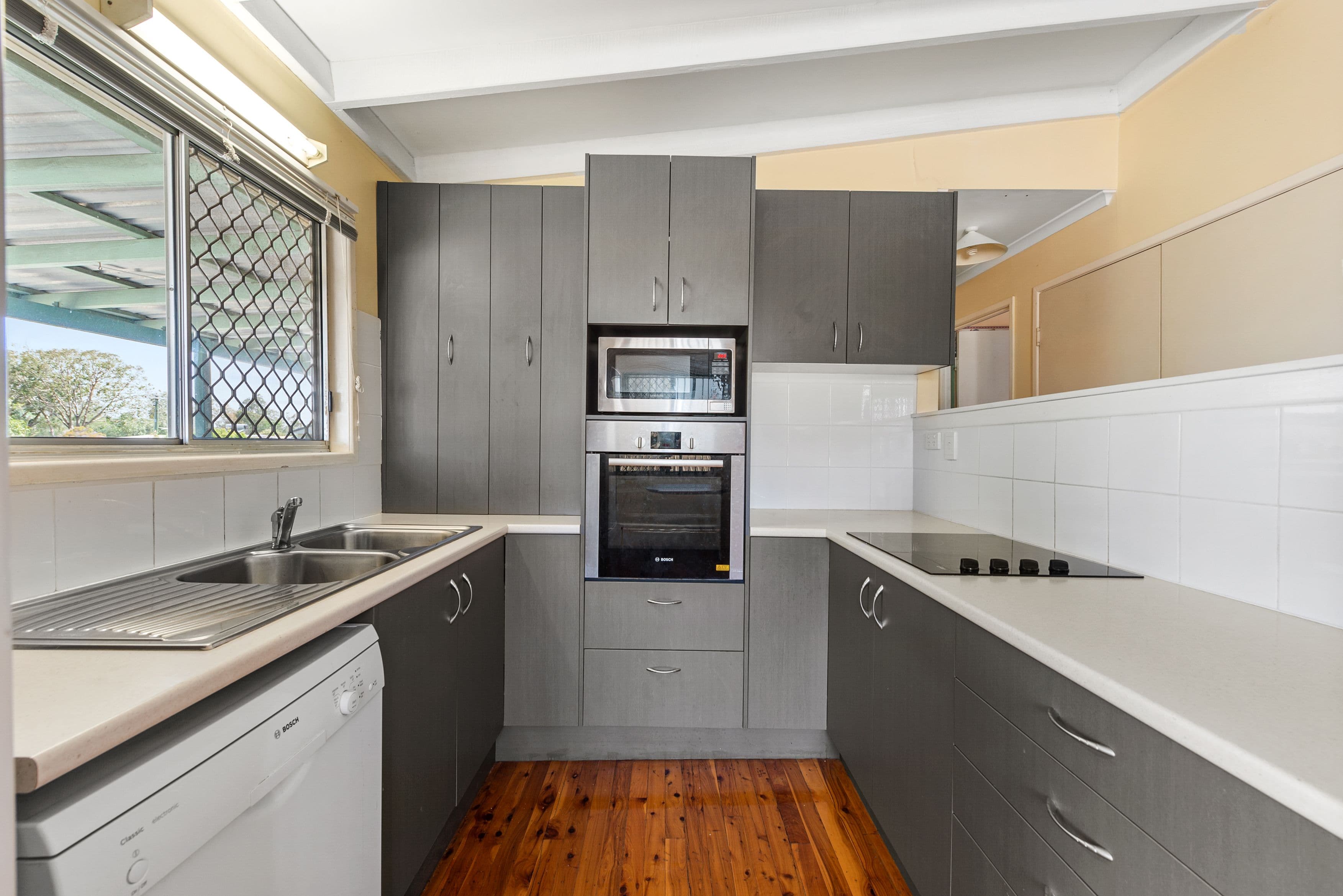 21 Gerbera Crescent, Strathpine QLD 4500, Strathpine - Thumbnail 2