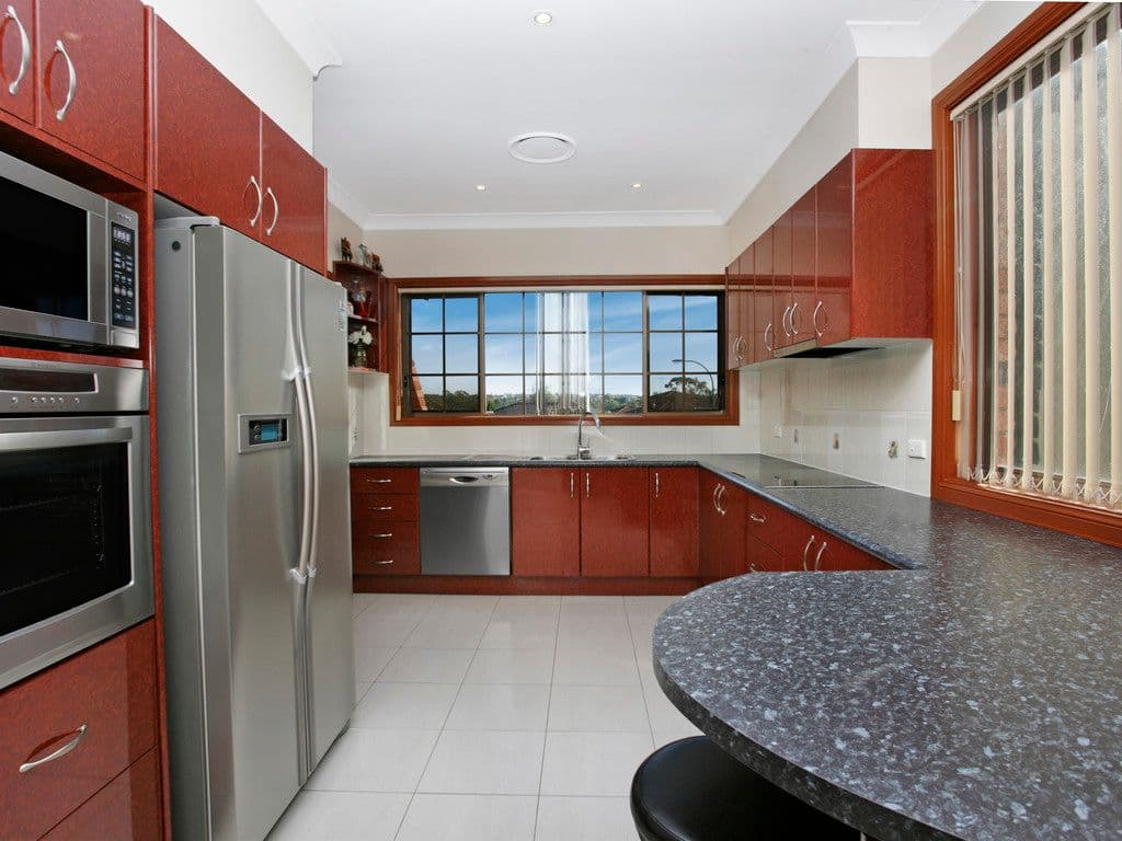 9 Leonello Place, Edensor Park - Thumbnail 2
