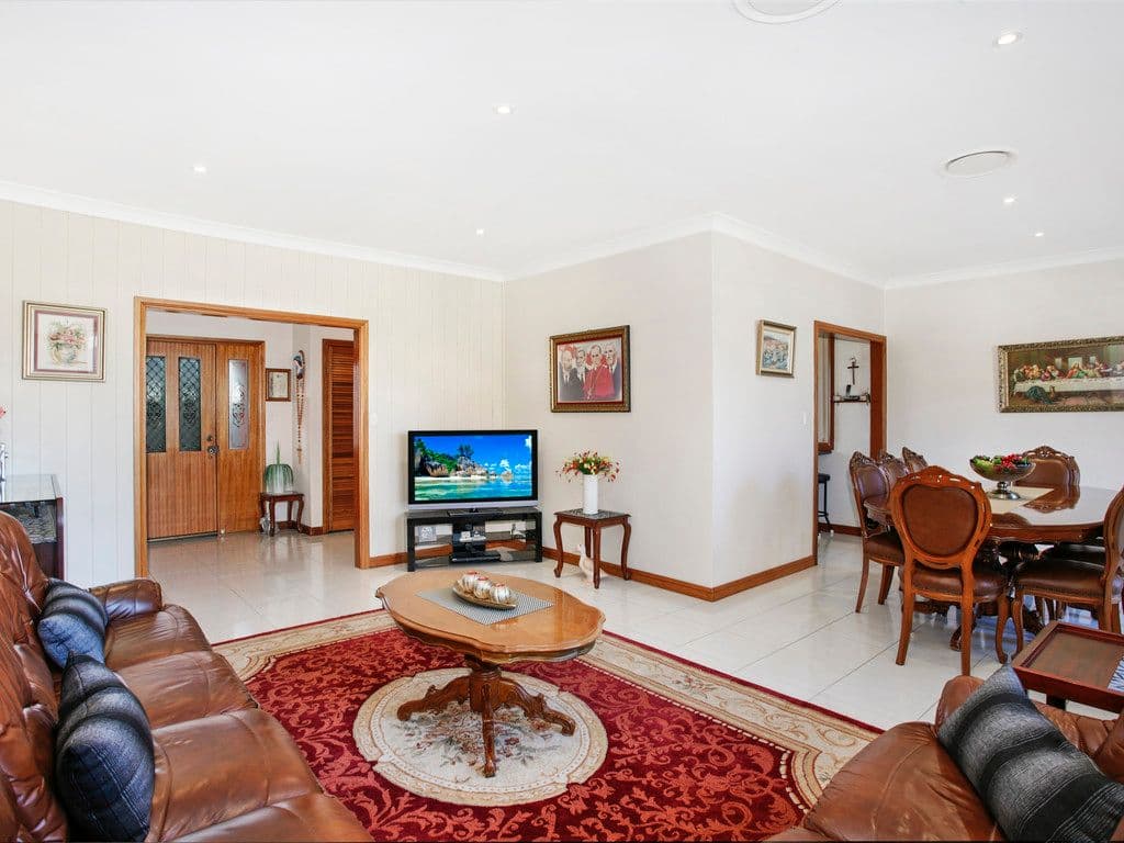 9 Leonello Place, Edensor Park - Thumbnail 3