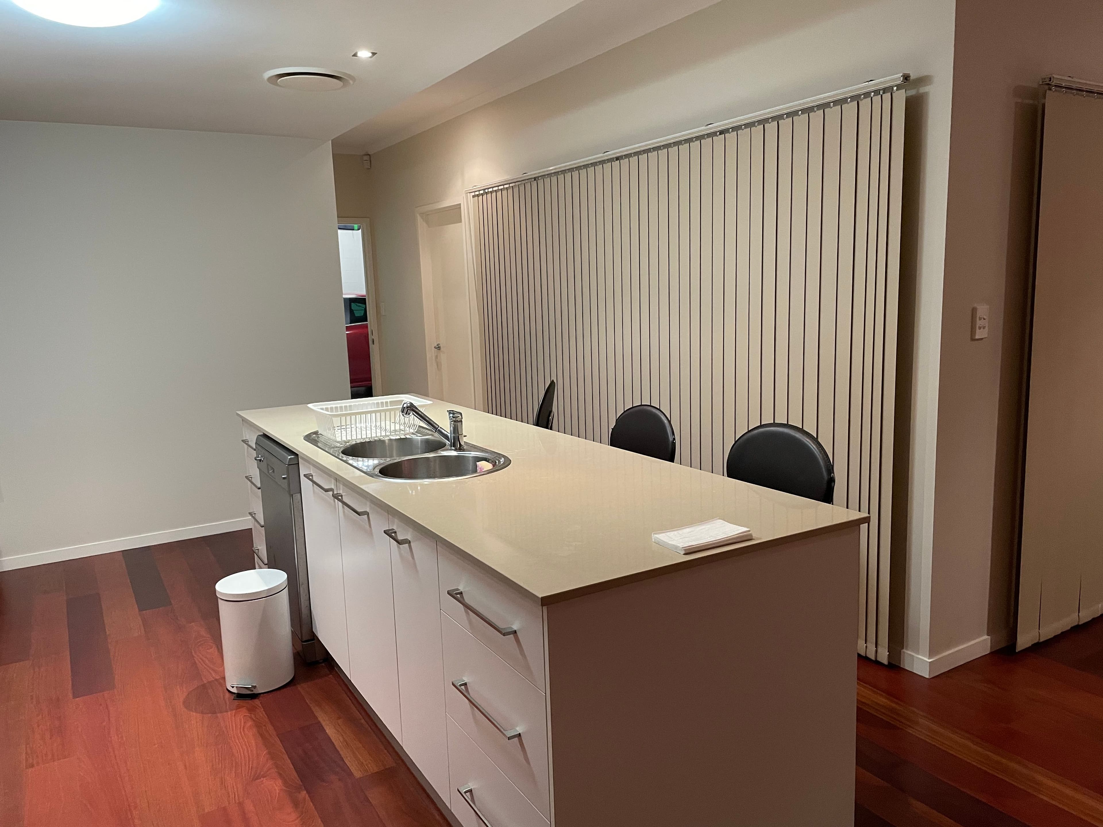 14A Birdwood Road, Holland Park West QLD 4121, Holland Park West - Thumbnail 2