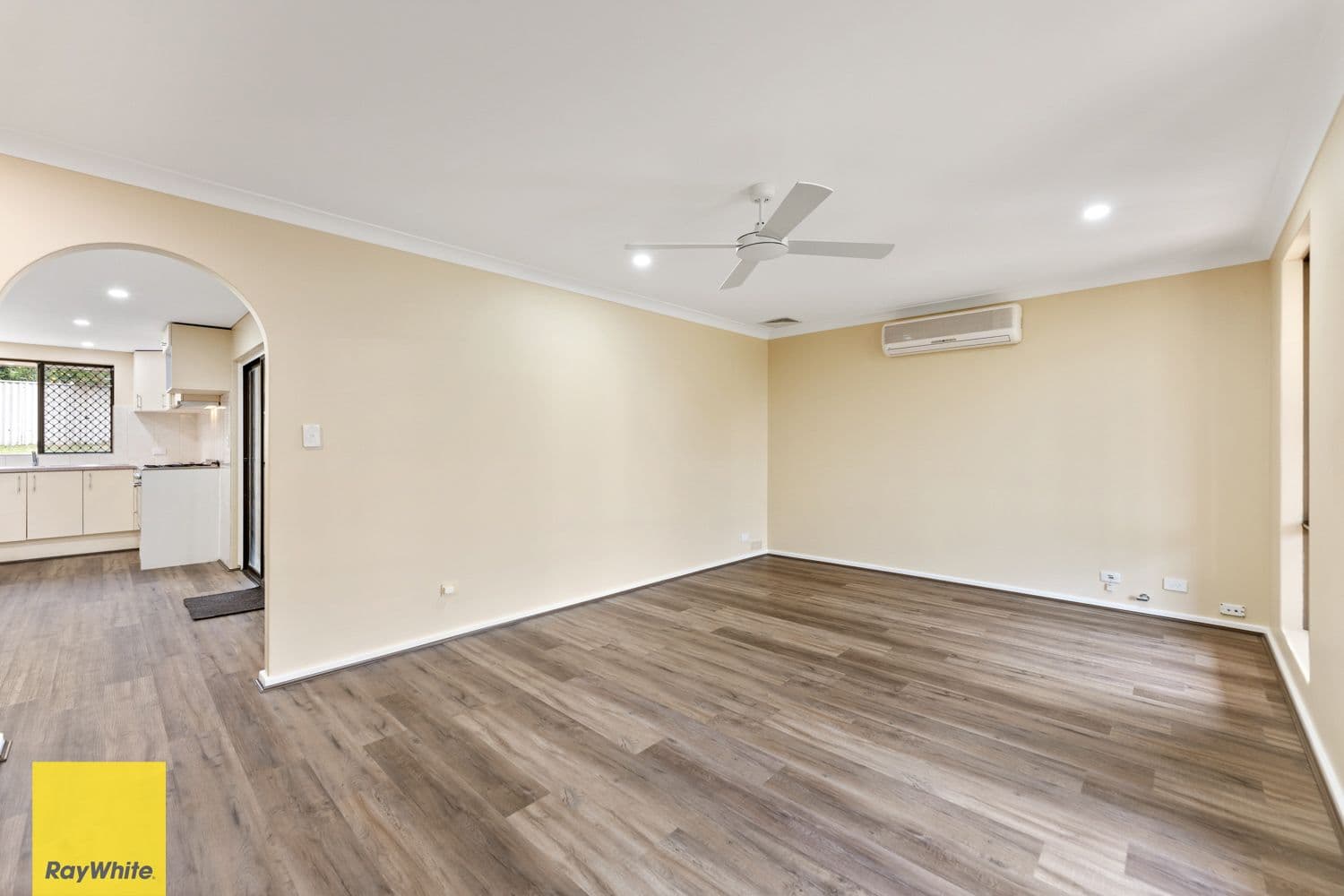 8 Wanill Place, Wanneroo WA 6065, Wanneroo - Thumbnail 5