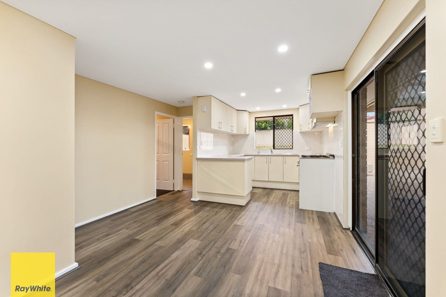 8 Wanill Place, Wanneroo WA 6065, Wanneroo - Thumbnail 7
