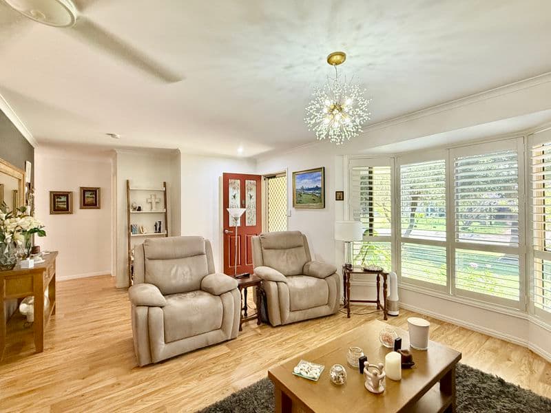 22 Oceanview Street, Point Vernon, QLD, Point Vernon - Thumbnail 6