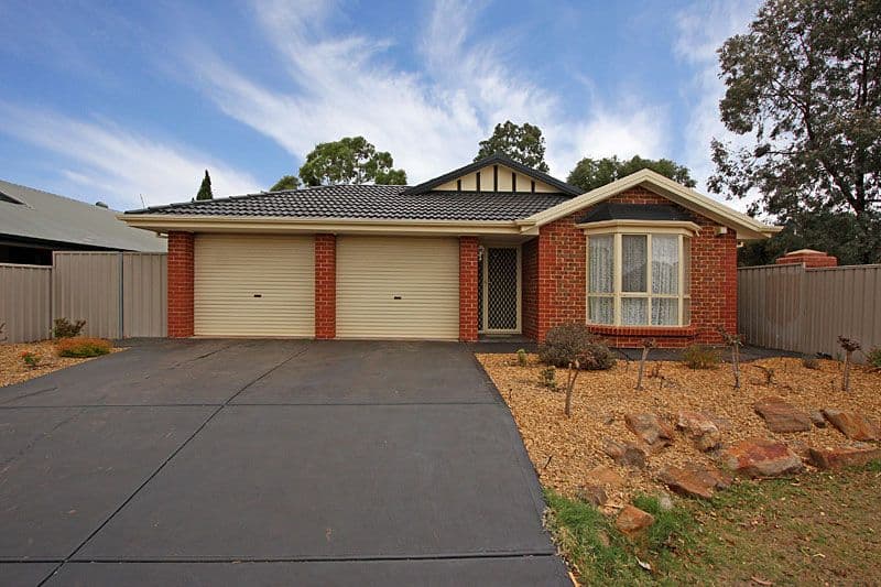 2 Jacaranda Drive, CRAIGMORE SA 5114, Craigmore - Image 1