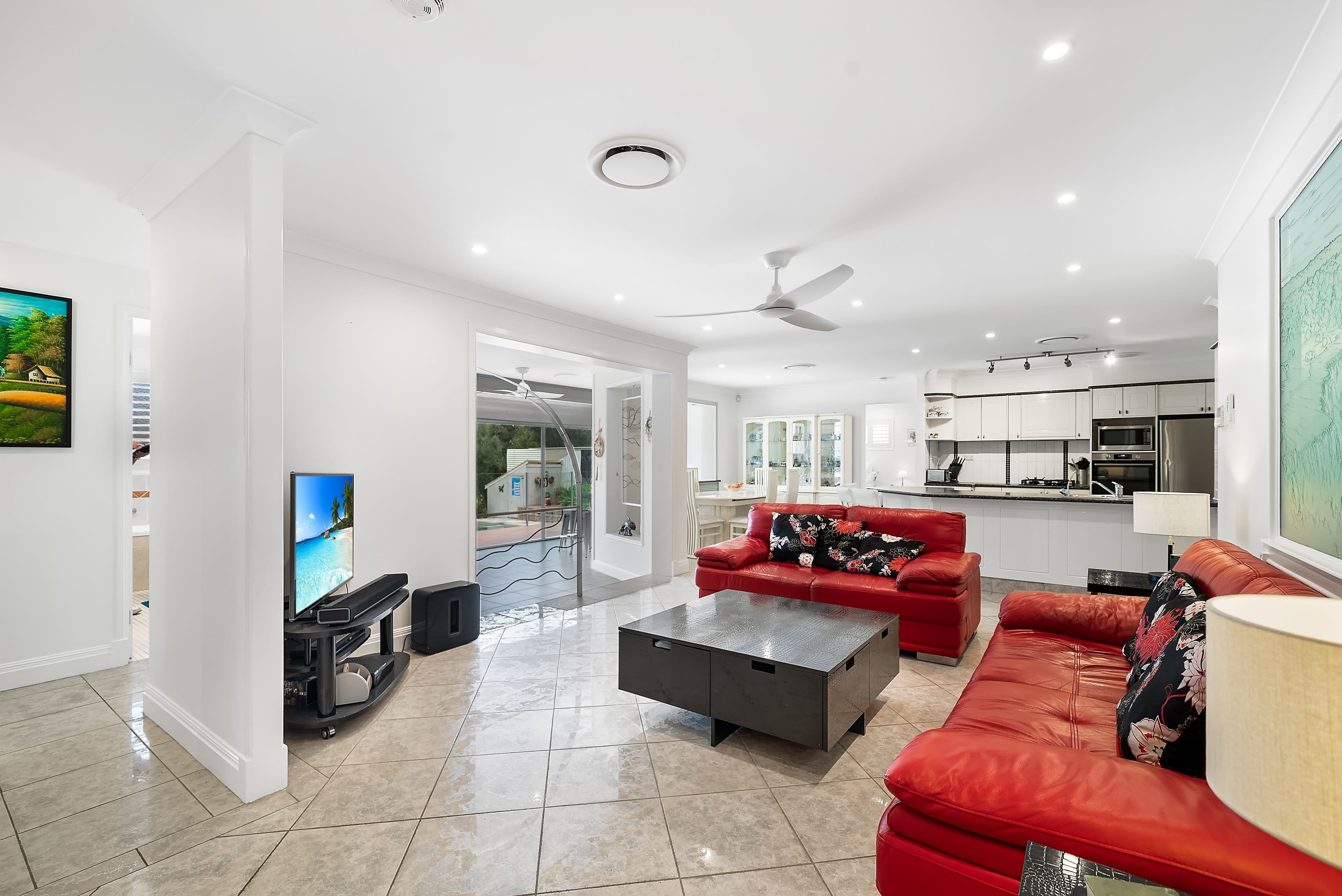 2 Pultenea Court, Elanora QLD 4221, Elanora - Thumbnail 6