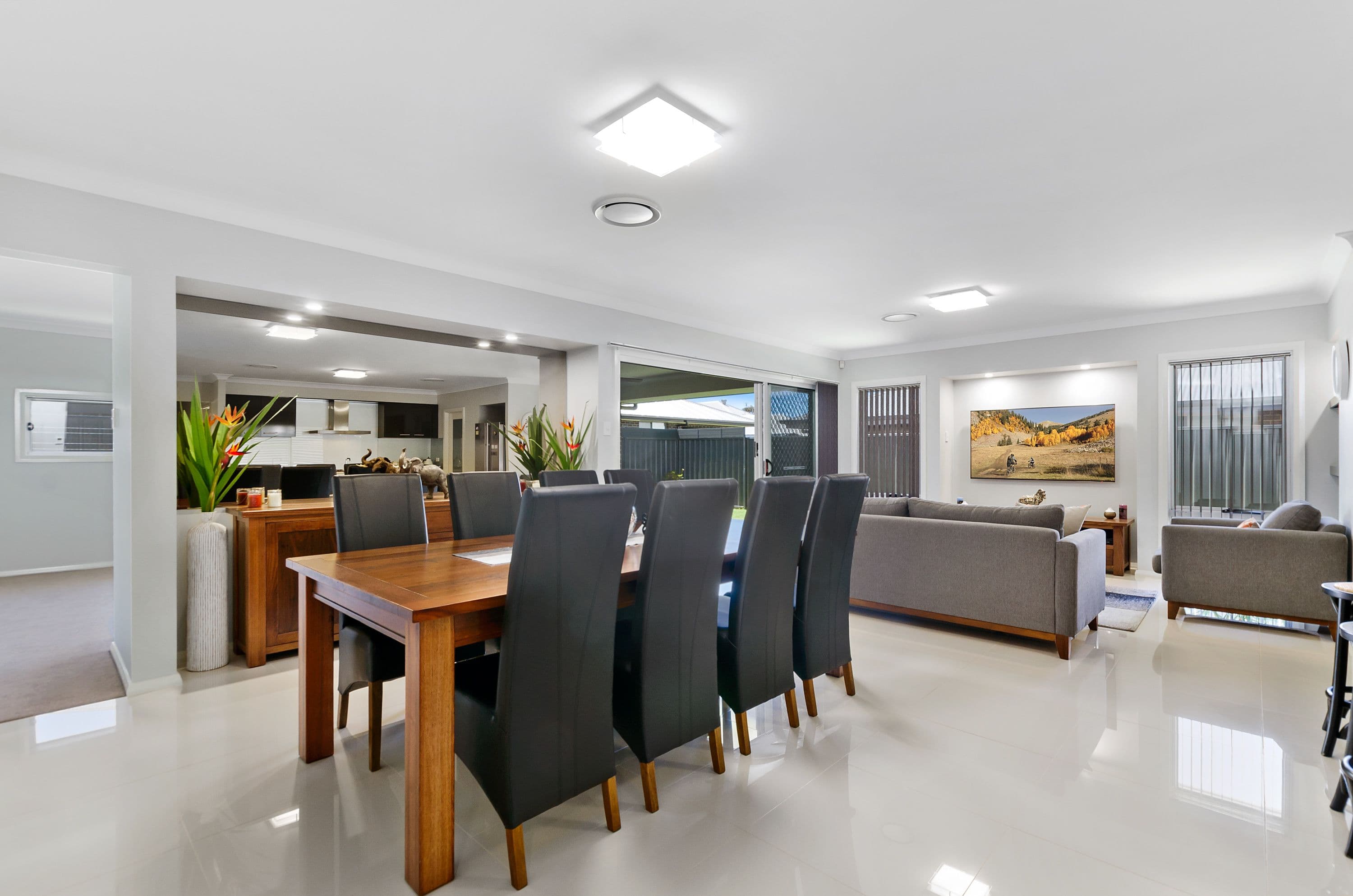 26 Stockyard Crescent, Horsley - Thumbnail 2