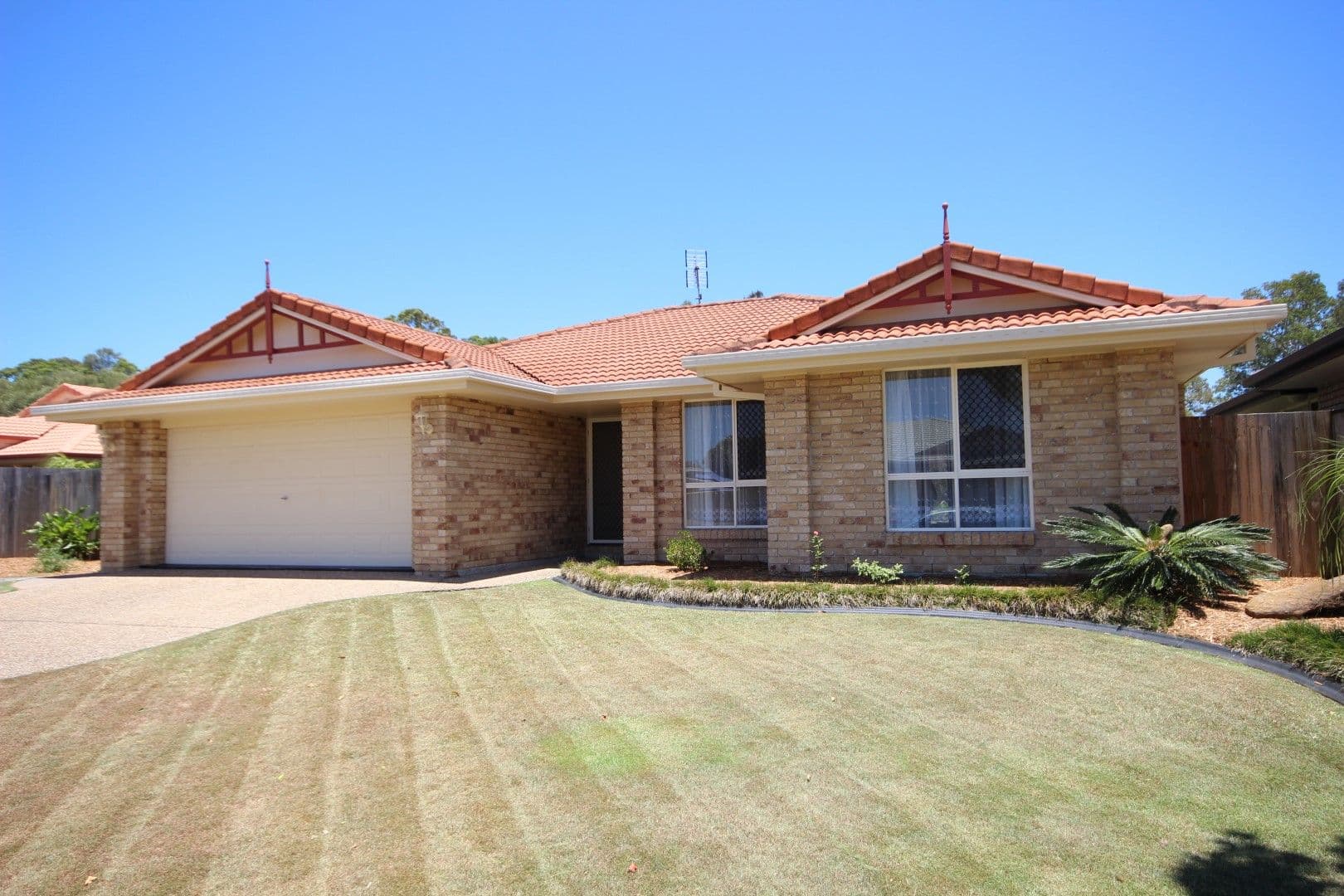 12 Foxhill Place, Banora Point - Image 1