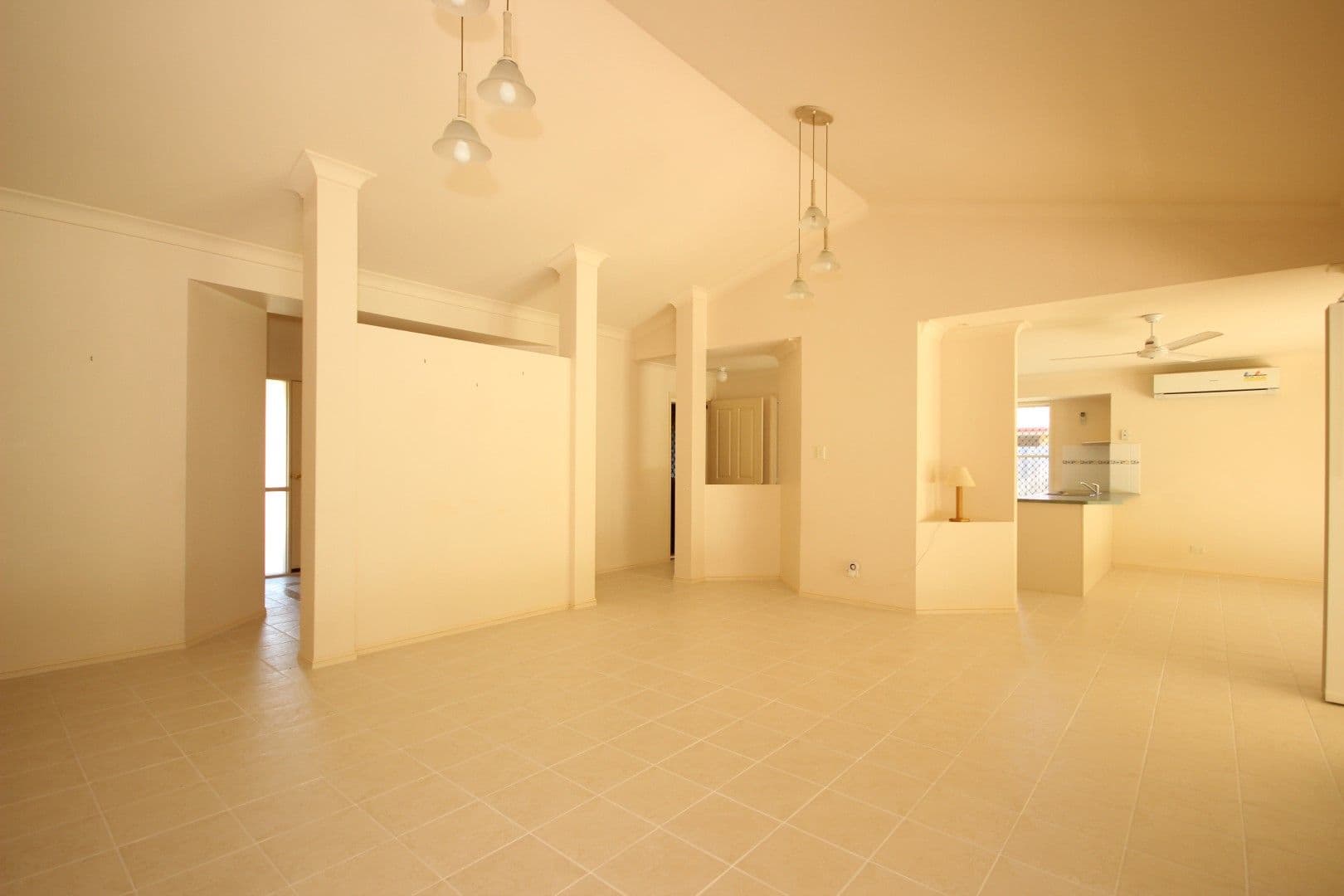 12 Foxhill Place, Banora Point - Thumbnail 4