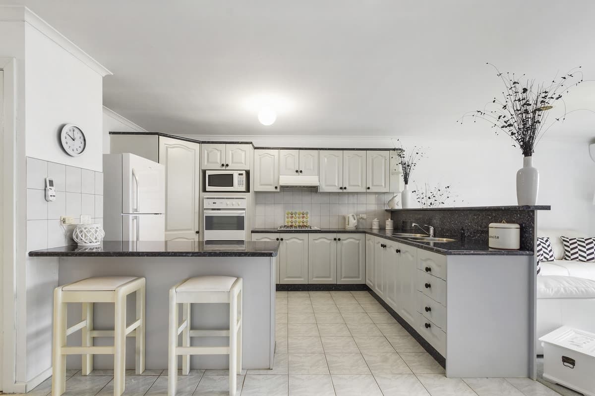 9 Linden Court, Morwell VIC 3840, Morwell - Thumbnail 2