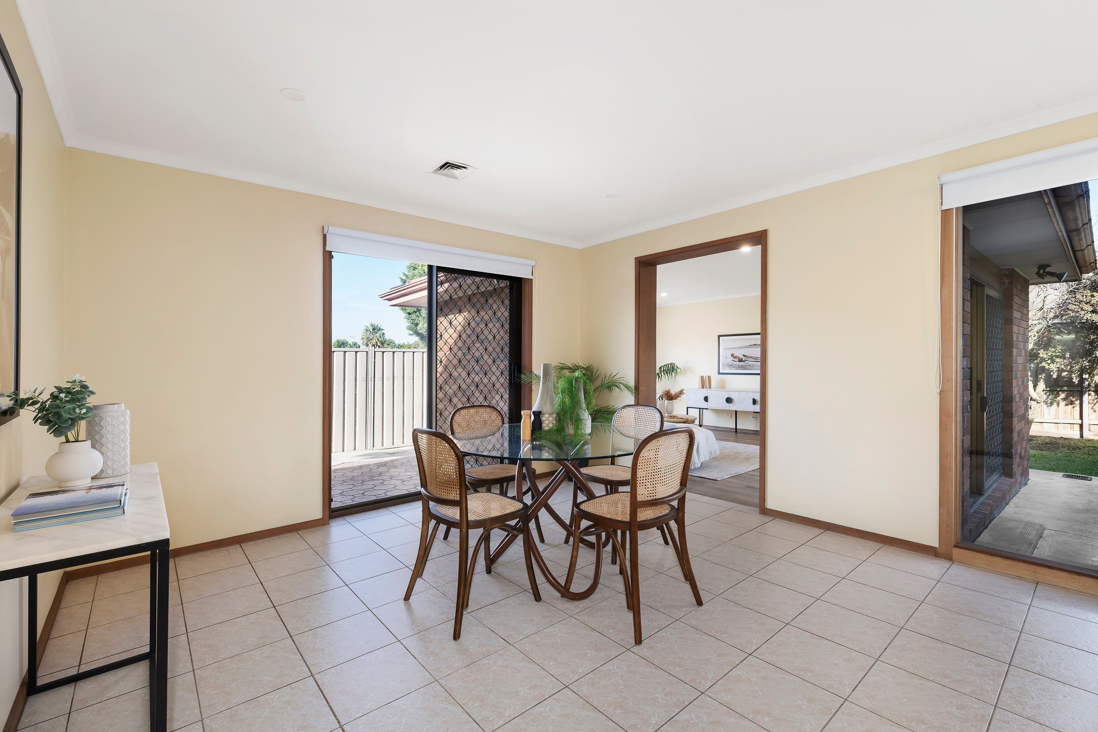 4 Senior Close, Mill Park VIC 3082, Mill Park - Thumbnail 5