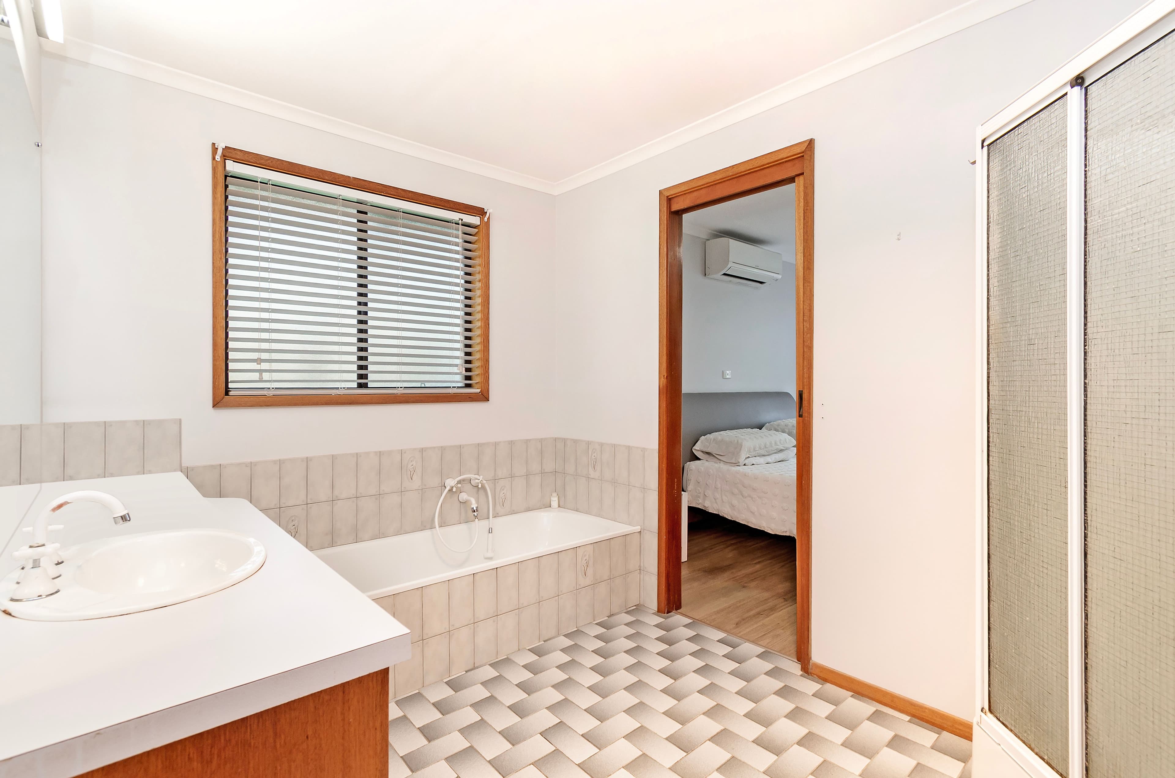 7 Karong Court, Warrnambool VIC 3280, Warrnambool - Thumbnail 5