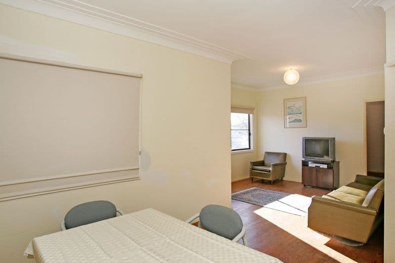16 Bellevue Street, LONG JETTY NSW 2261, Long Jetty - Thumbnail 4