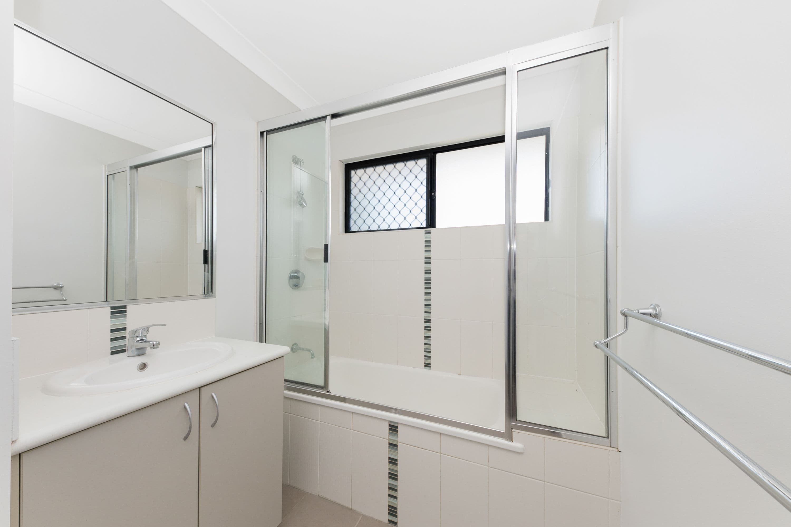 27 Tipperary Street, Mount Low QLD 4818, Mount Low - Thumbnail 8
