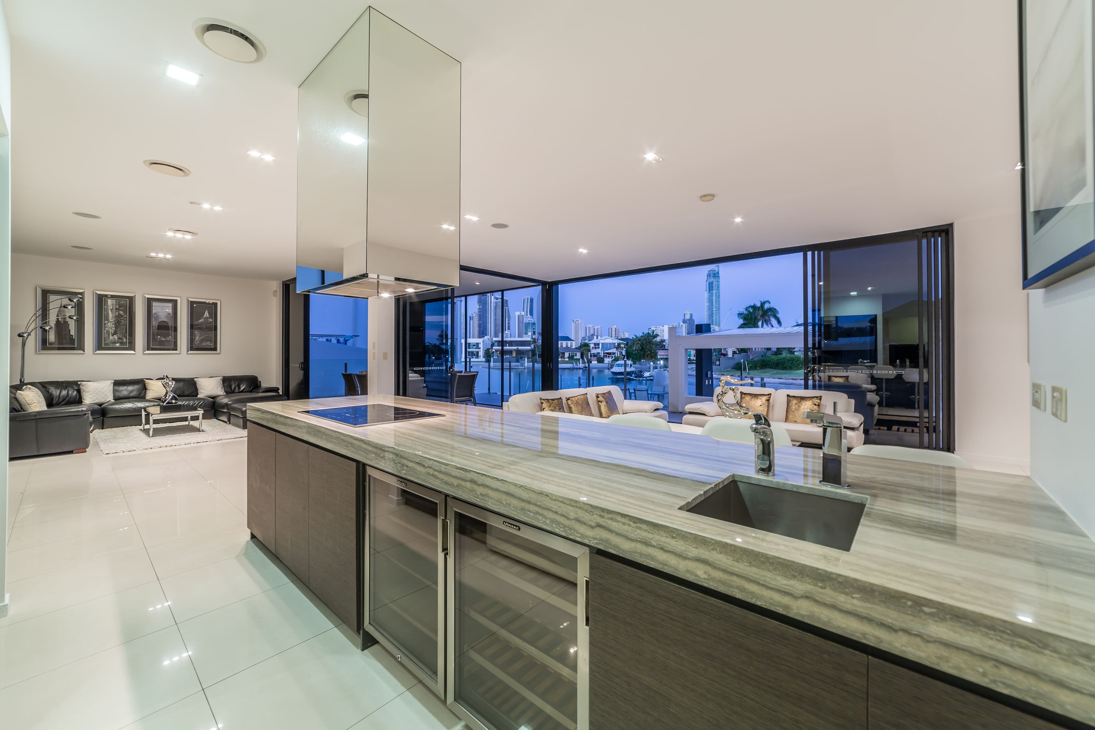 91 Gibraltar Drive, Isle Of Capri QLD 4217, Isle Of Capri - Thumbnail 6