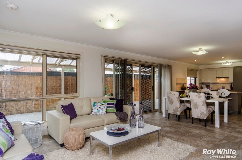 13 Petersen Crescent, Port Noarlunga SA 5167, Port Noarlunga - Thumbnail 3