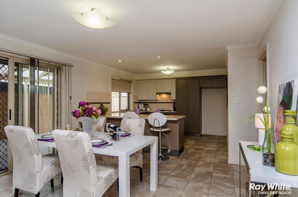 13 Petersen Crescent, Port Noarlunga SA 5167, Port Noarlunga - Thumbnail 4