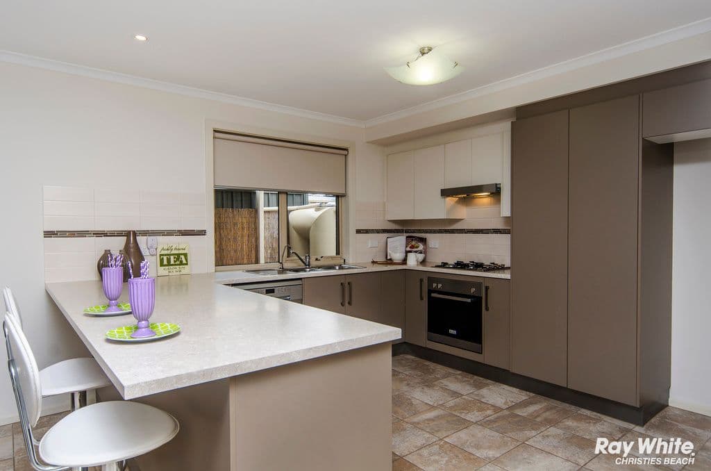 13 Petersen Crescent, Port Noarlunga SA 5167, Port Noarlunga - Thumbnail 6