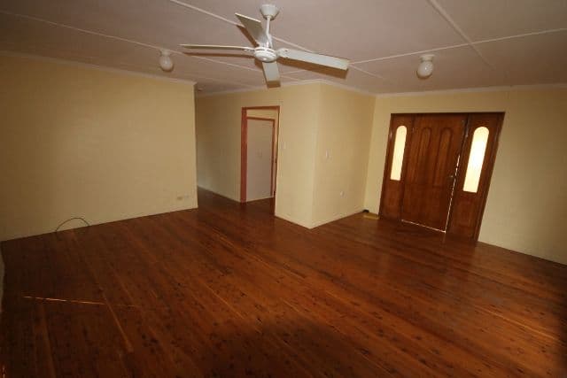 50 Geisel Street, DALBY QLD 4405, Dalby - Thumbnail 2