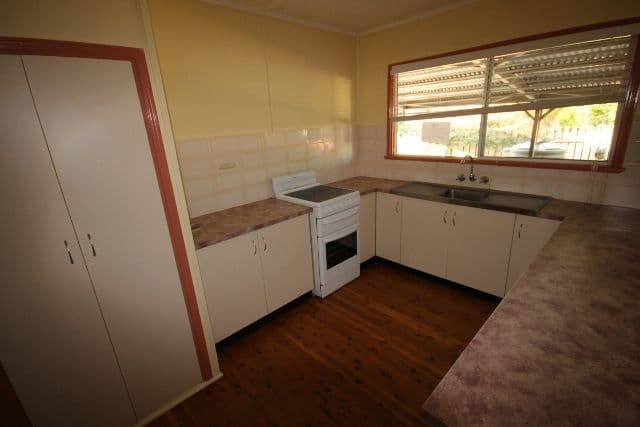 50 Geisel Street, DALBY QLD 4405, Dalby - Thumbnail 4