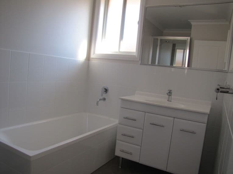 68 Lambert Street, BATHURST NSW 2795, Bathurst - Thumbnail 8