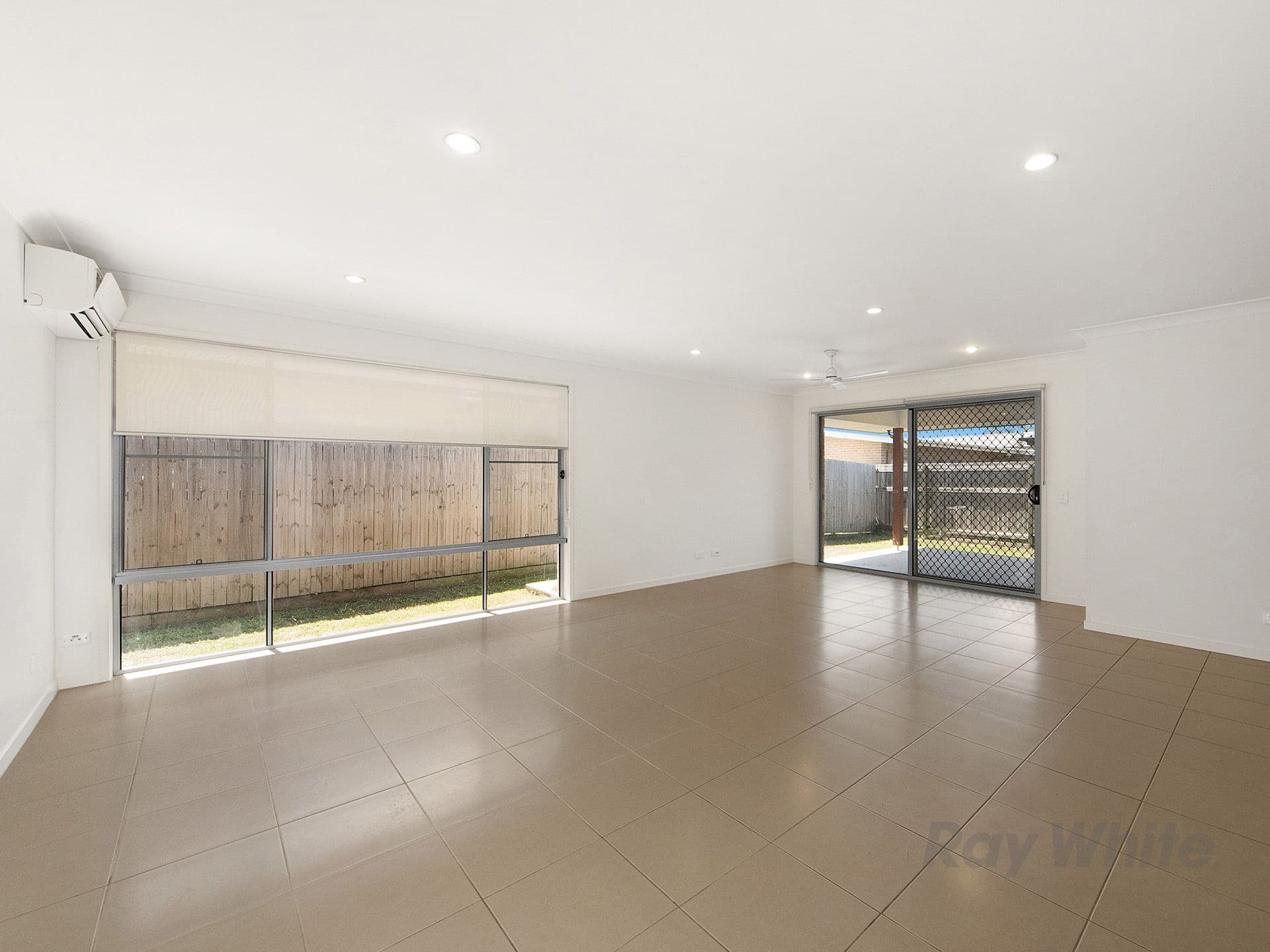 26 Brookside Circuit, Ormeau QLD 4208, Ormeau - Thumbnail 2