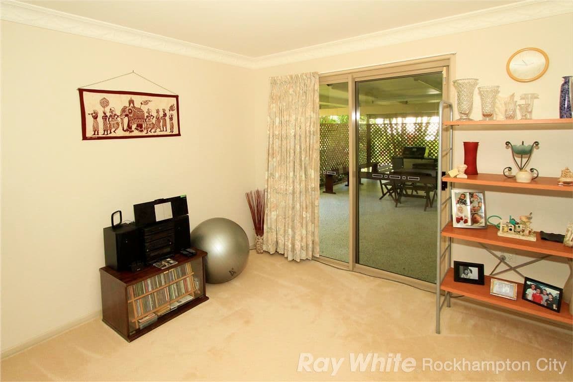 67 Kingfisher Parade, NORMAN GARDENS QLD 4701, Norman Gardens - Thumbnail 3