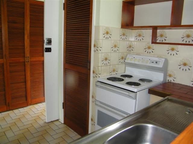 4 Curlew Avenue, GLADSTONE QLD 4680, Gladstone - Thumbnail 4