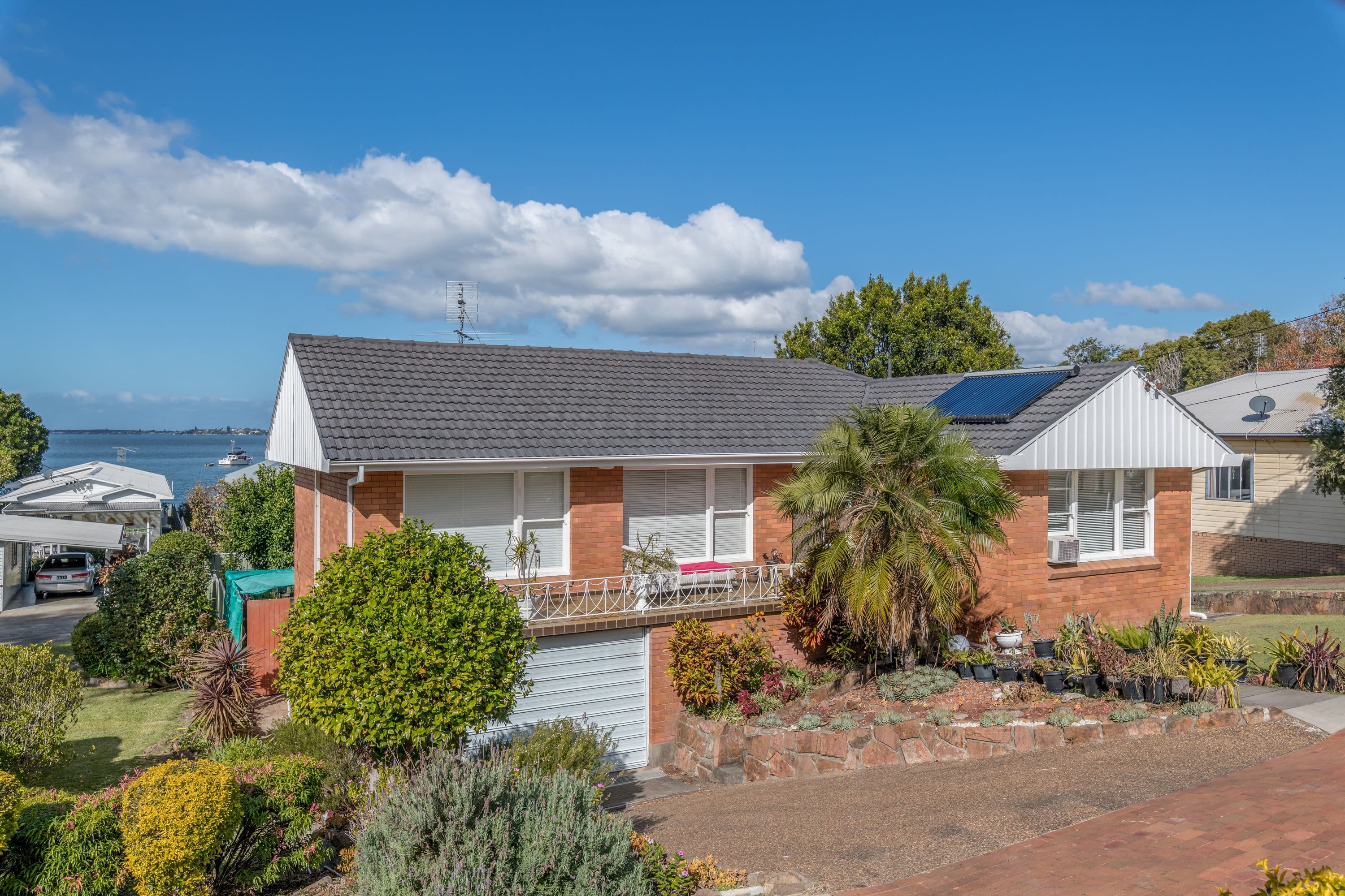 30 Ambrose Street, Carey Bay - Thumbnail 2