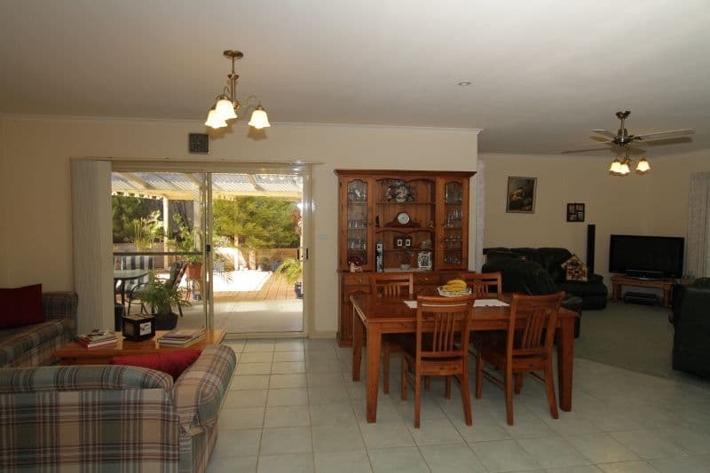 82 Caldwell Street, HEATHCOTE VIC 3523, Heathcote - Thumbnail 8