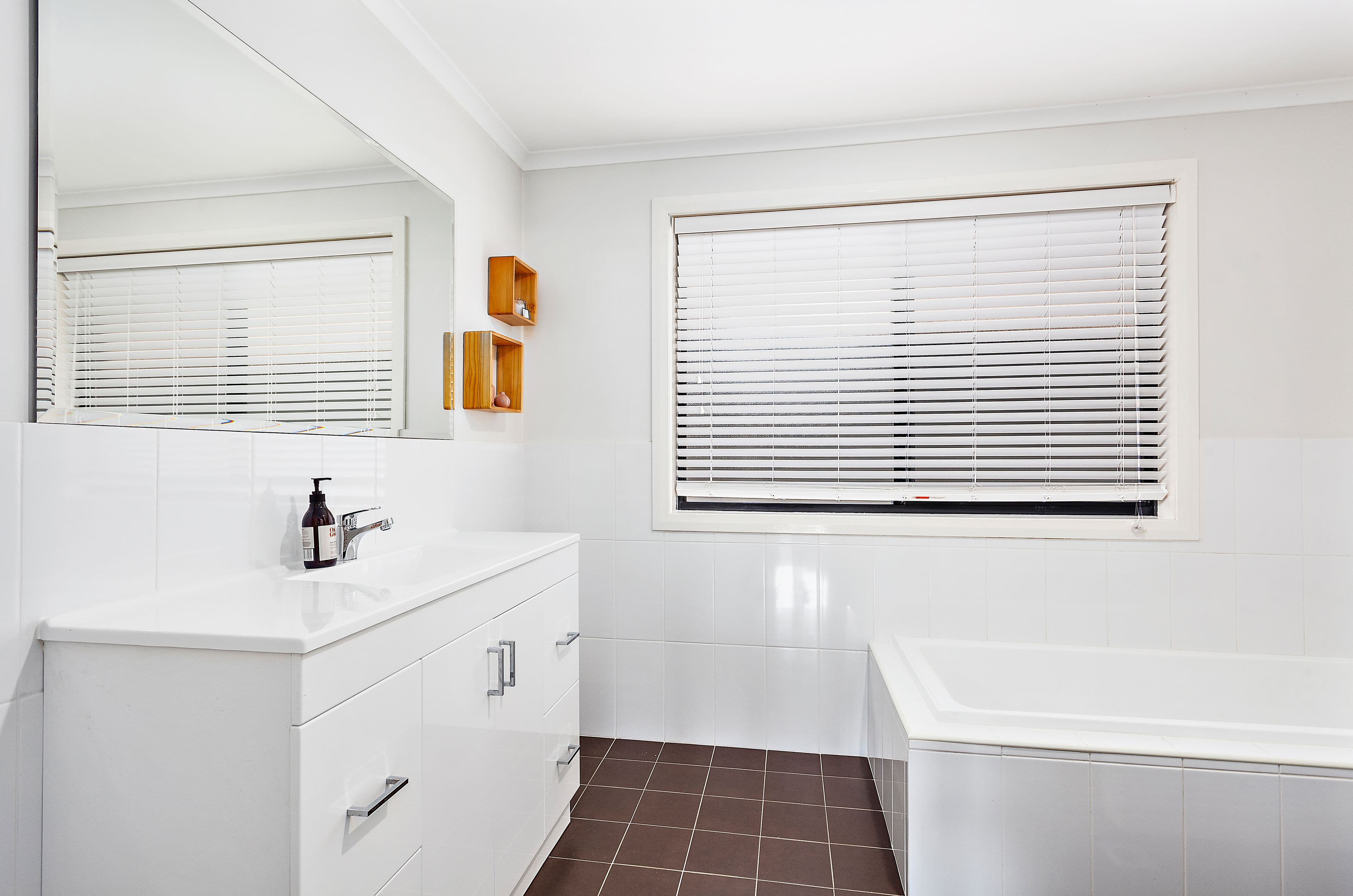 213 Ashburton Drive, Albion Park - Thumbnail 8