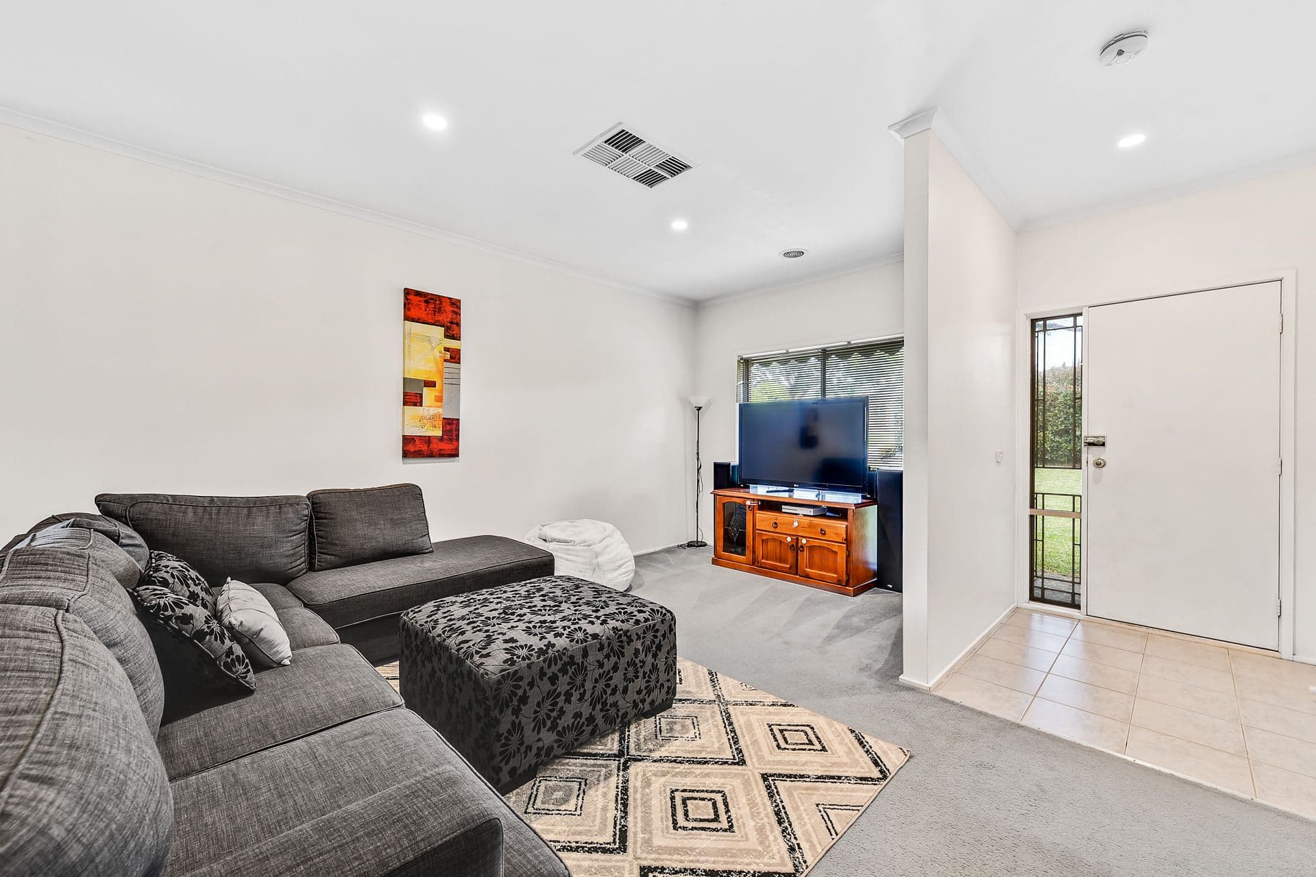 61 Jarryd Crescent, Berwick VIC 3806, Berwick - Thumbnail 3