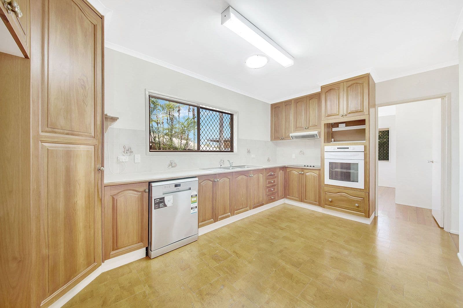 9 Apollo Drive, Clinton QLD 4680, Clinton - Thumbnail 3