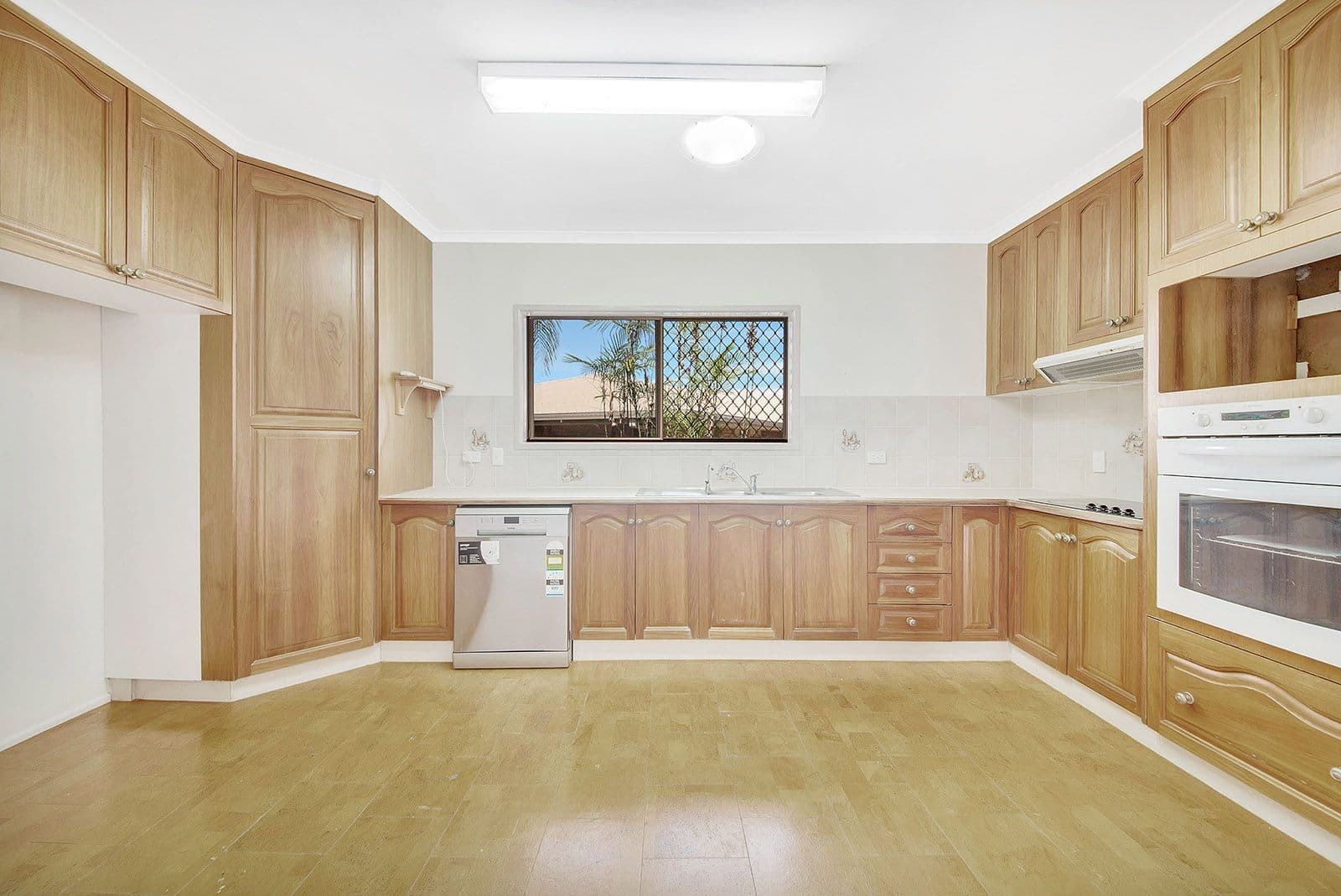 9 Apollo Drive, Clinton QLD 4680, Clinton - Thumbnail 4