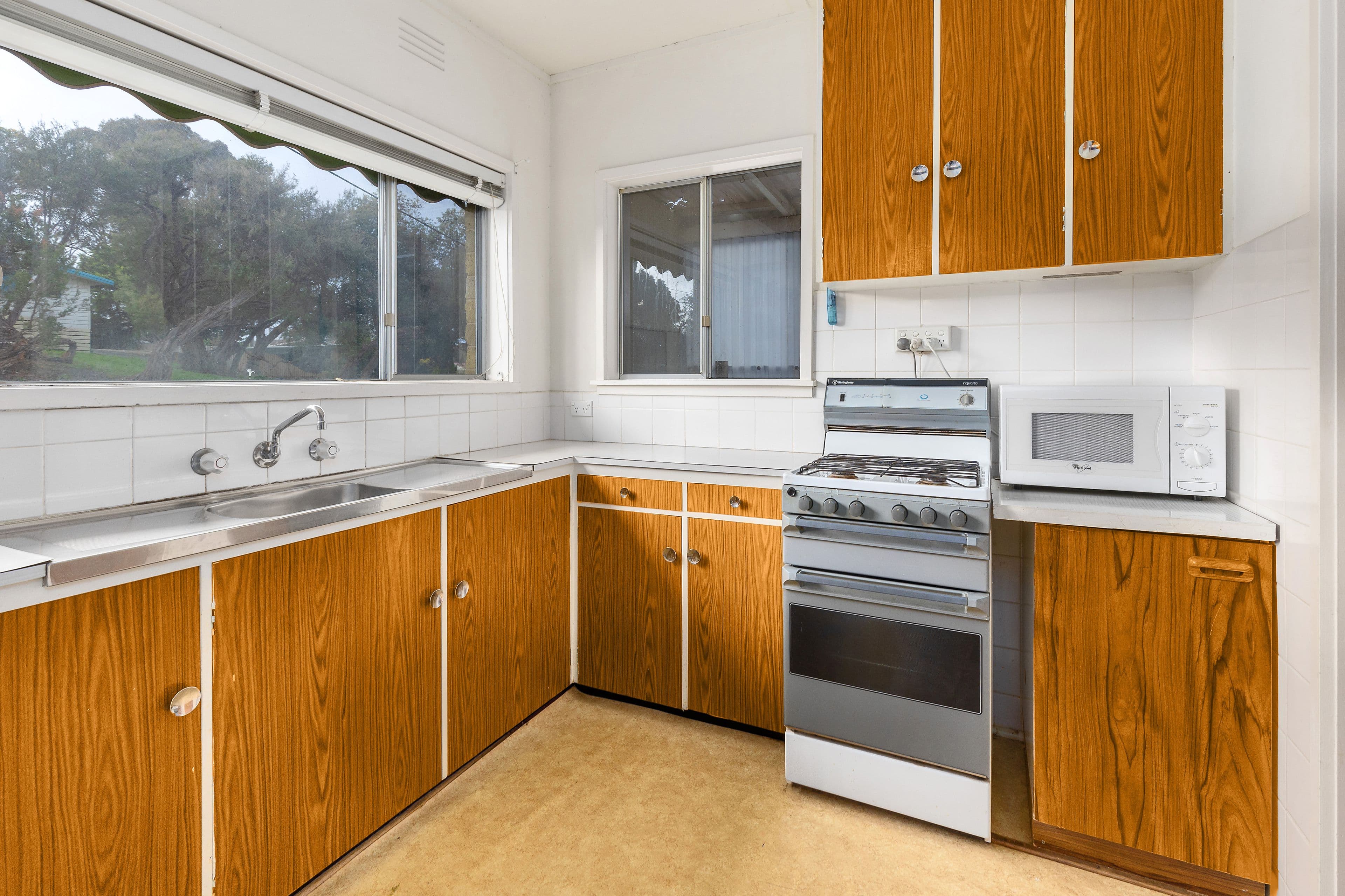 70 Fifth Avenue, Rosebud VIC 3939, Rosebud - Thumbnail 2