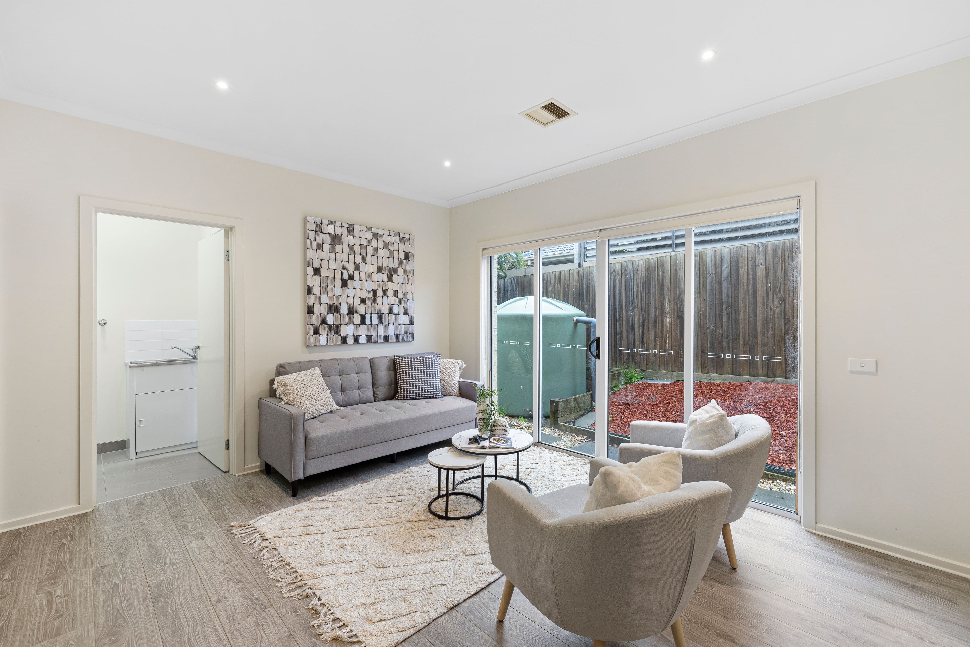 141 Stud Road, Wantirna South VIC 3152, Wantirna South - Thumbnail 4