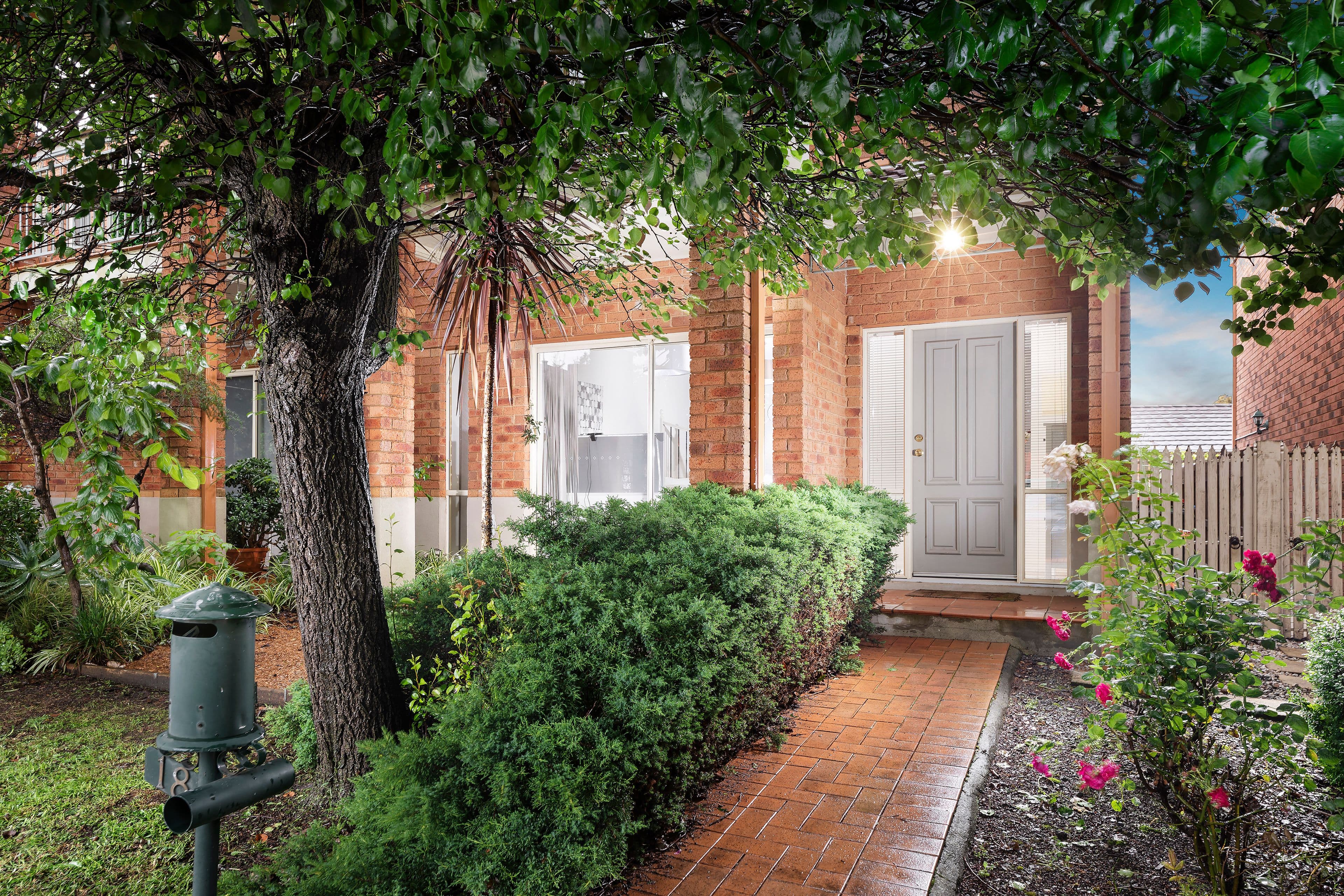 18 St Laurent Rise, Knoxfield VIC 3180, Knoxfield - Thumbnail 3