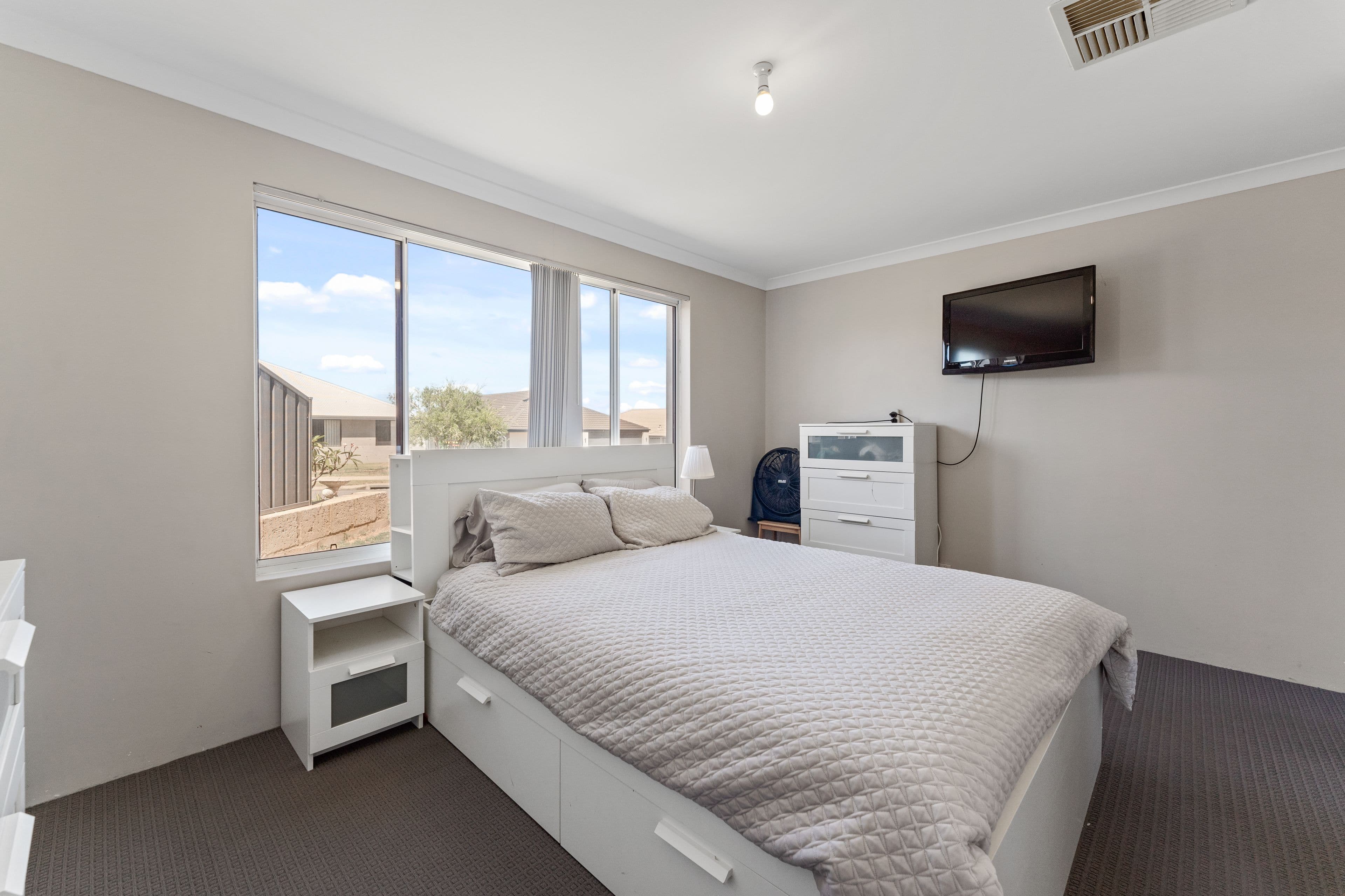 15 Kingcote Road, Baldivis WA 6171, Baldivis - Thumbnail 2