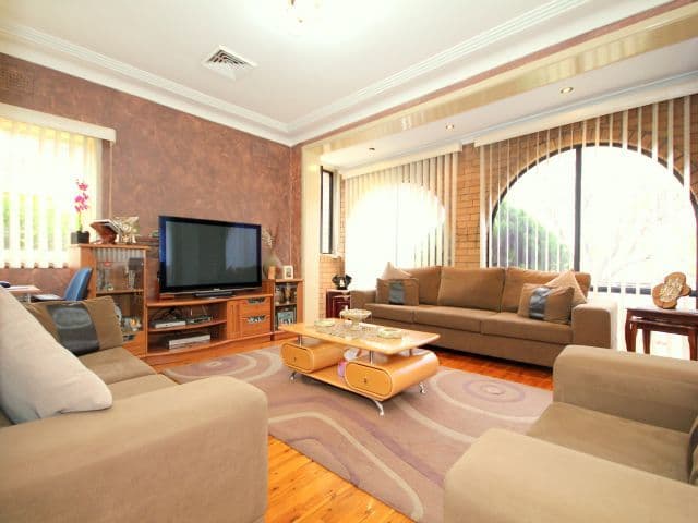 16 Warung Street, YAGOONA WEST NSW 2199, Yagoona - Thumbnail 3