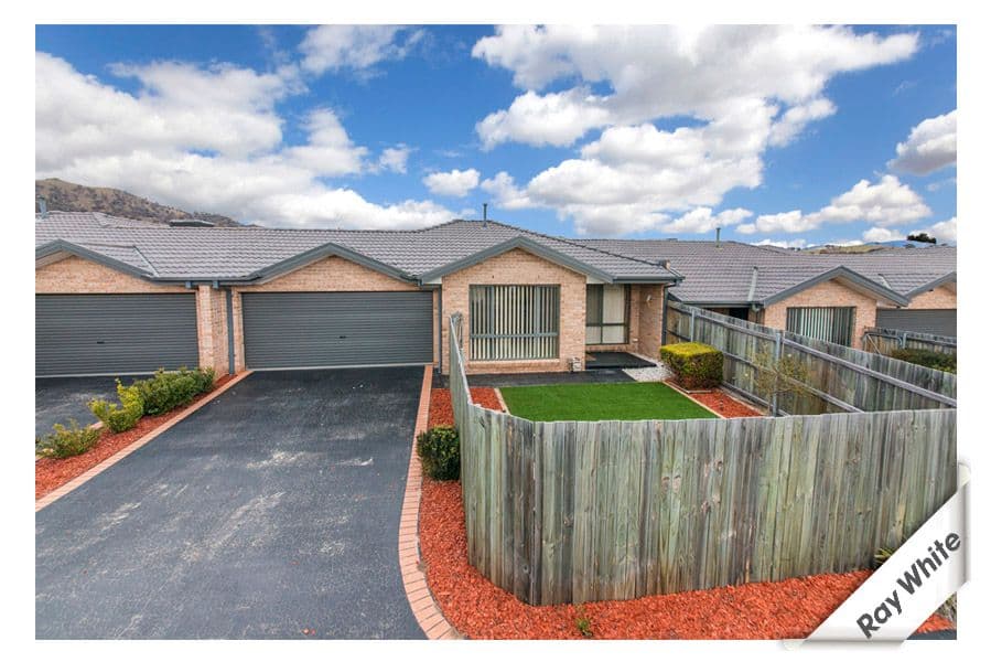 30 Betty Maloney Crescent, BANKS ACT 2906, Banks - Image 1