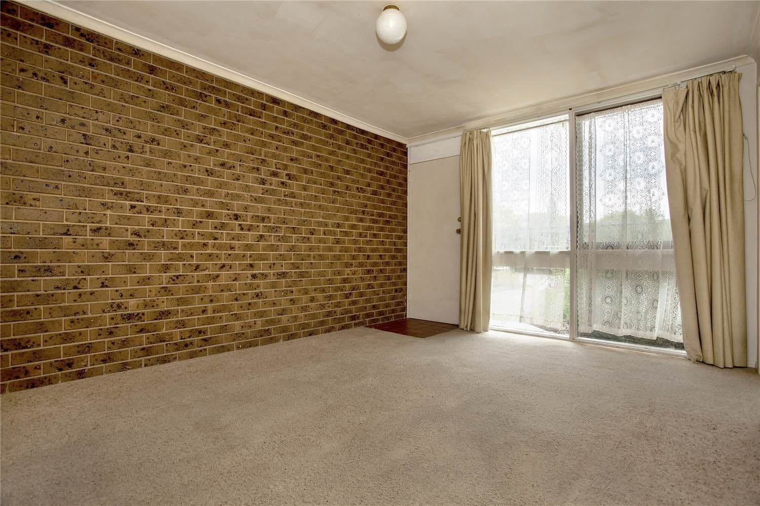 11 Howitt Avenue, CORIO VIC 3214, Corio - Thumbnail 2