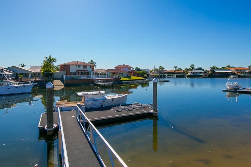 8 Erave Avenue, Runaway Bay QLD 4216, Runaway Bay - Thumbnail 4