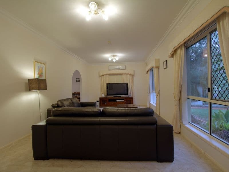 9 Forestlea Place, SUNNYBANK HILLS QLD 4109, Sunnybank Hills - Thumbnail 4