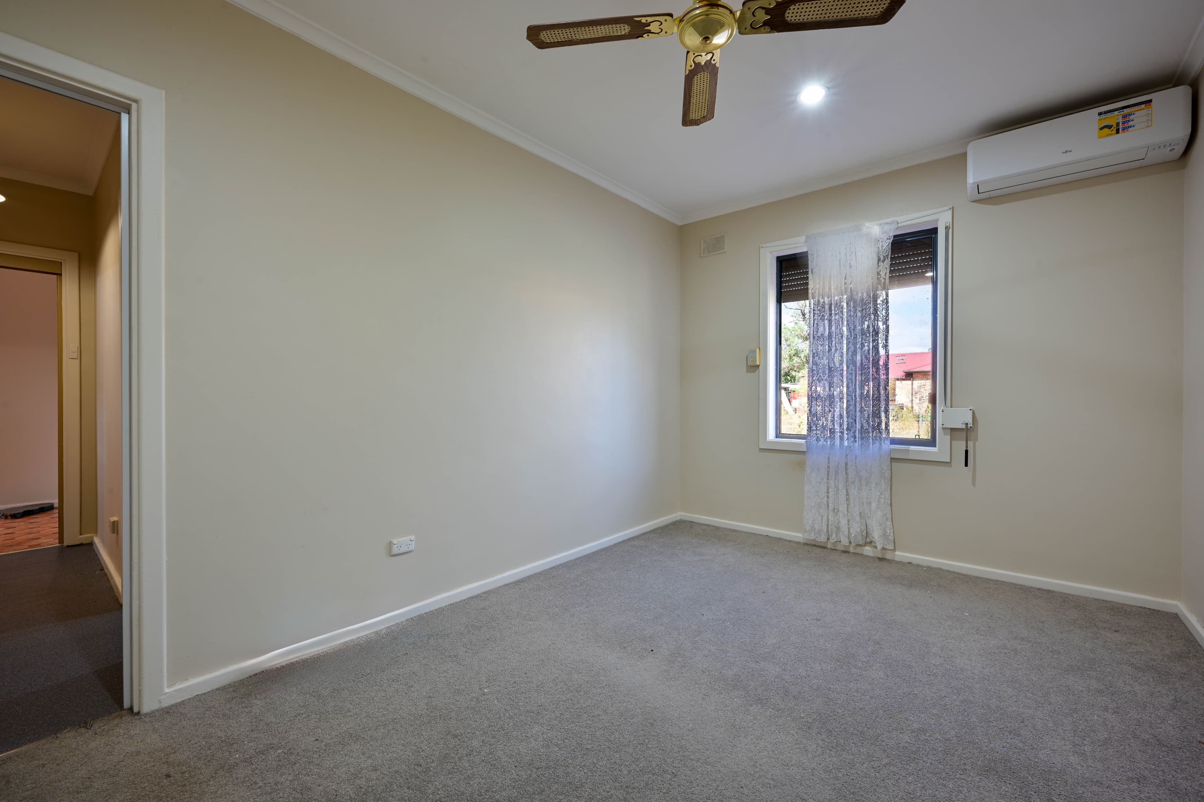 16 Head Street, Whyalla Stuart SA 5608, Whyalla Stuart - Thumbnail 3